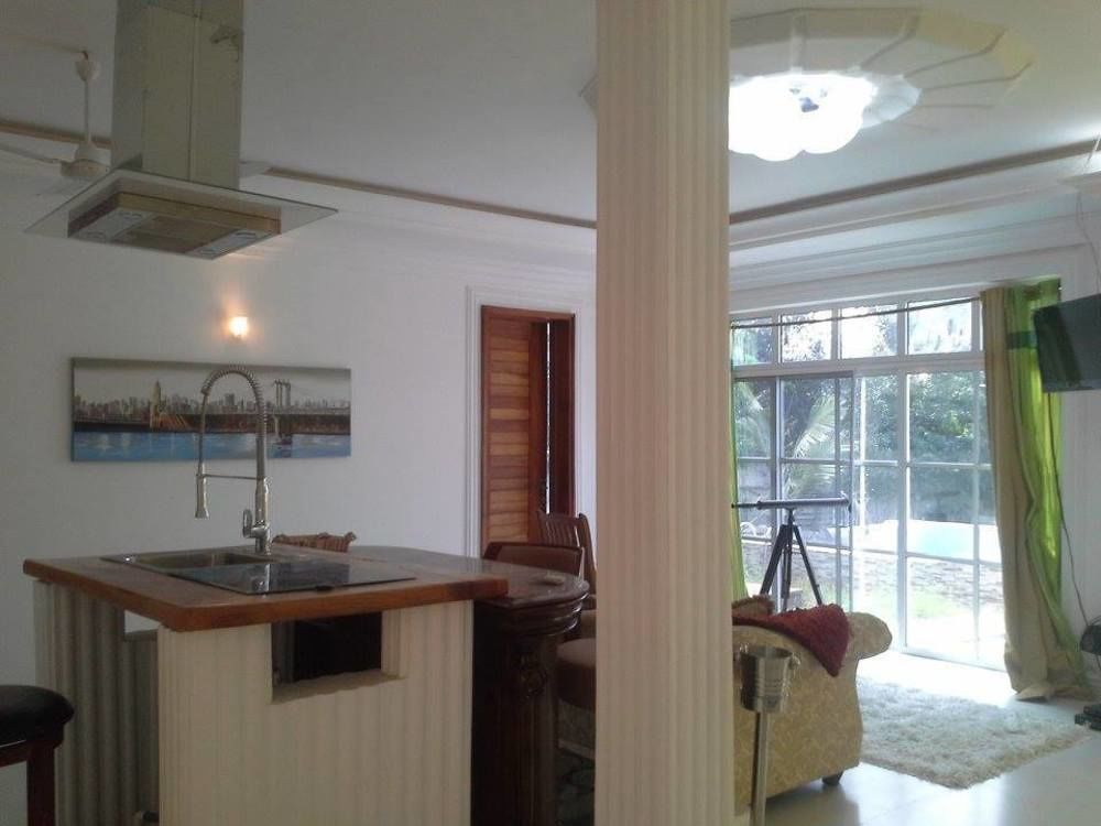 阿科松博沃尔塔酒店 Akosombo 外观 照片