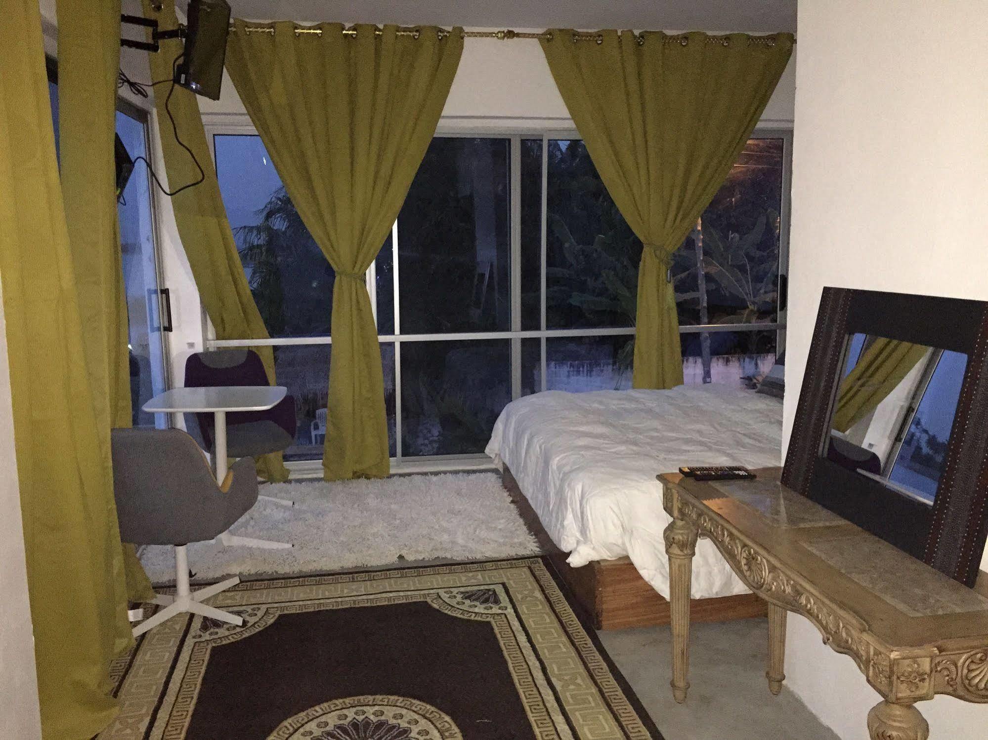阿科松博沃尔塔酒店 Akosombo 外观 照片
