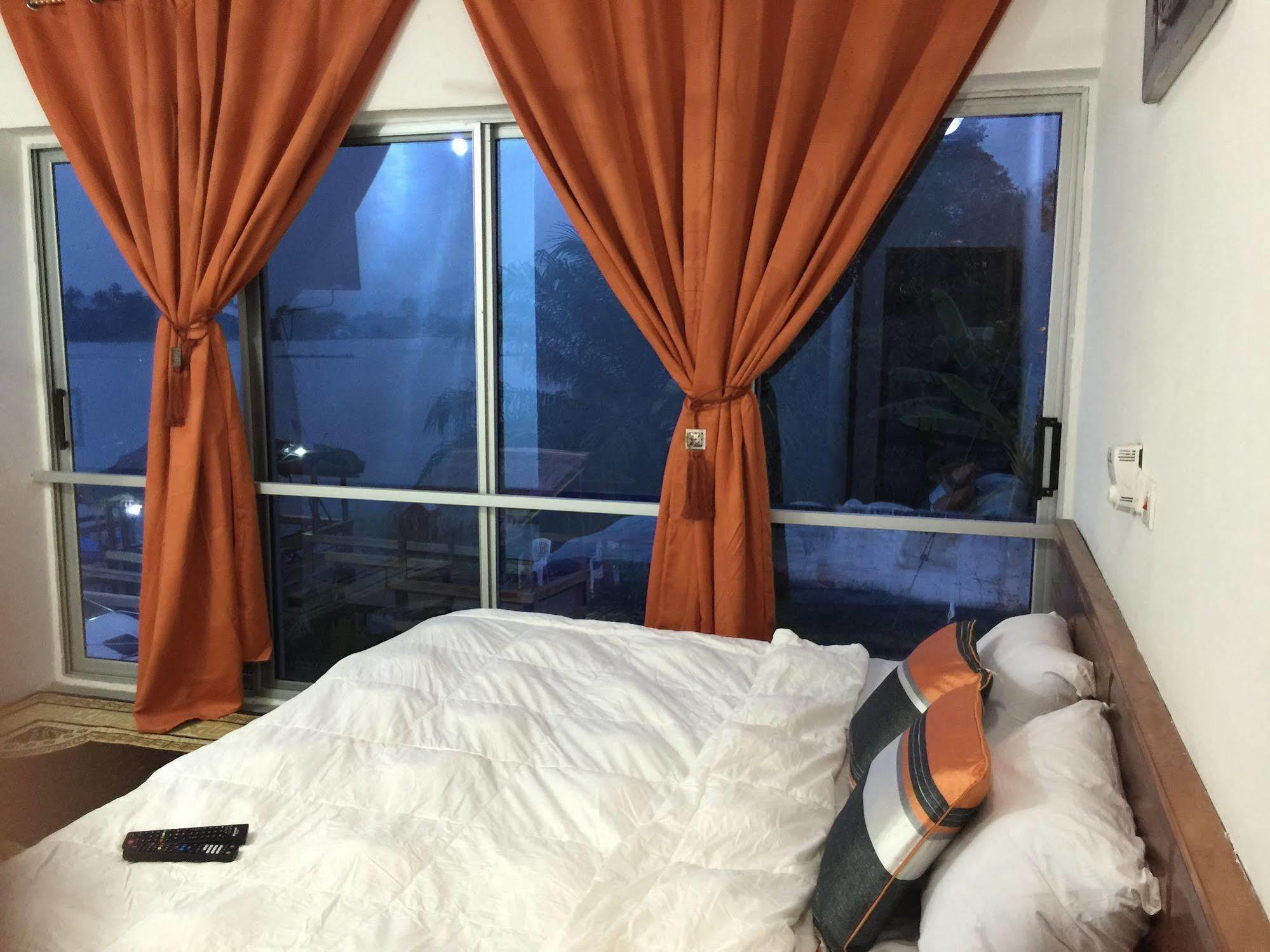 阿科松博沃尔塔酒店 Akosombo 外观 照片