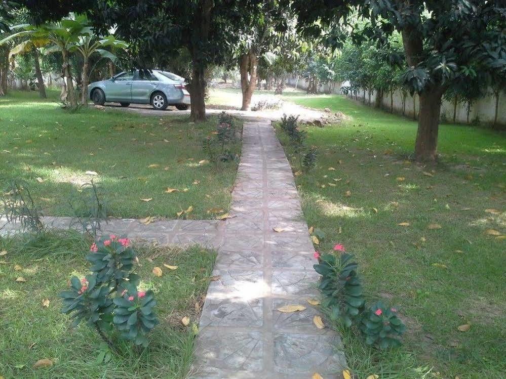 阿科松博沃尔塔酒店 Akosombo 外观 照片