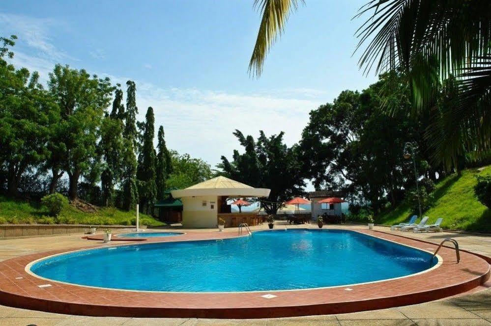 阿科松博沃尔塔酒店 Akosombo 外观 照片